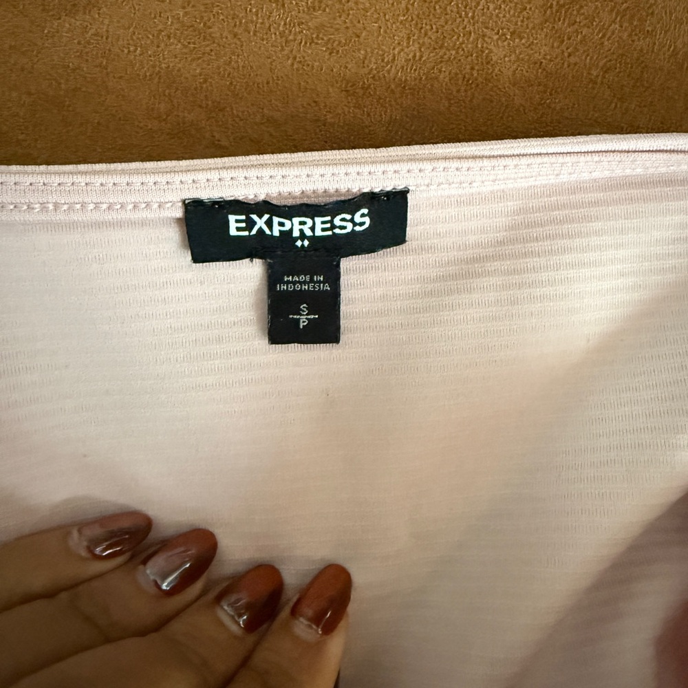 Express Light Pink Ribbed Top - Picture 5 of 5
